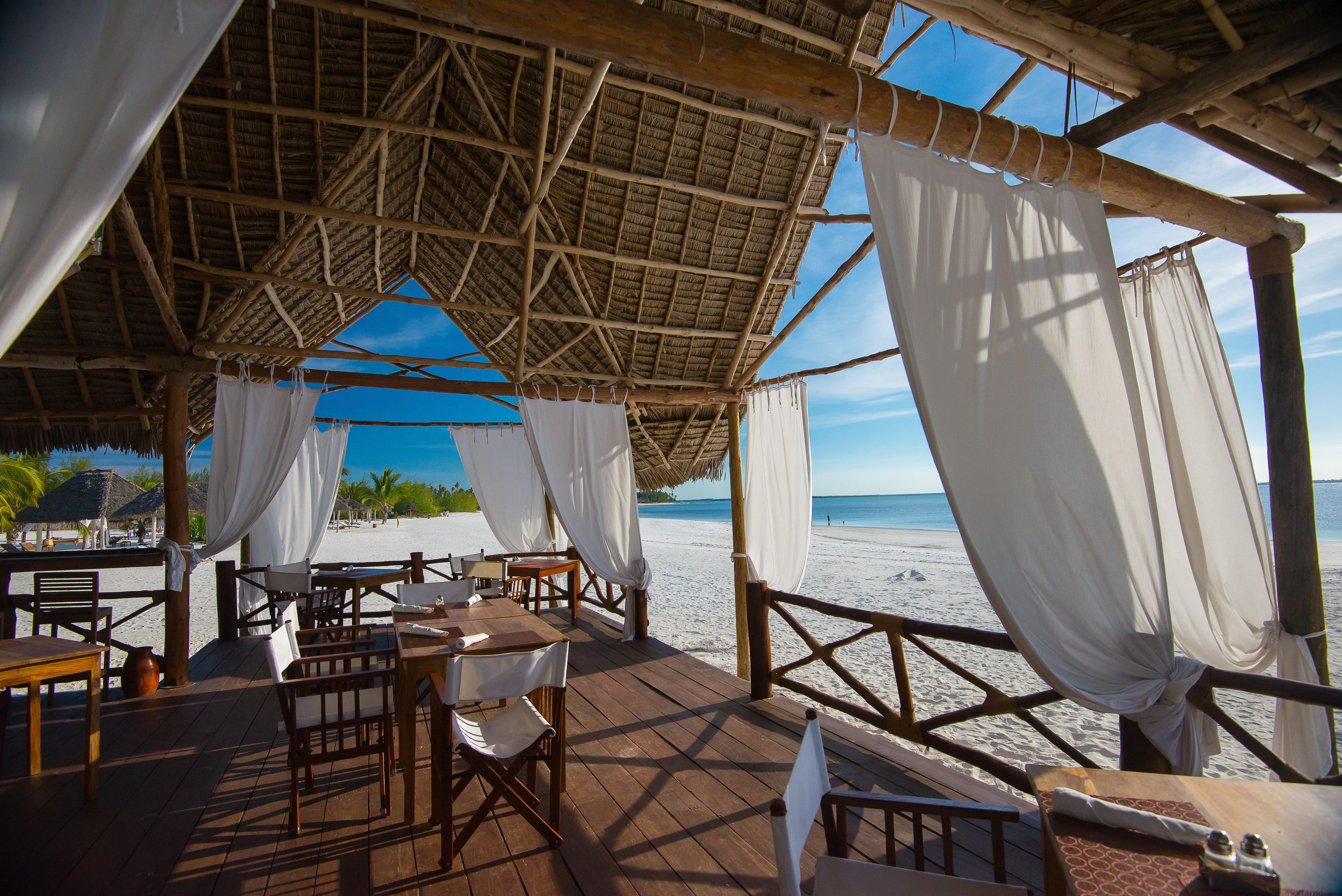 Konokono Beach Resort And Isaraya Luxury Overwater Villas Michamvi Exterior foto