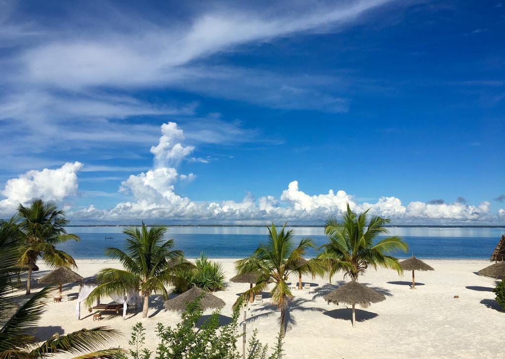 Konokono Beach Resort And Isaraya Luxury Overwater Villas Michamvi Exterior foto