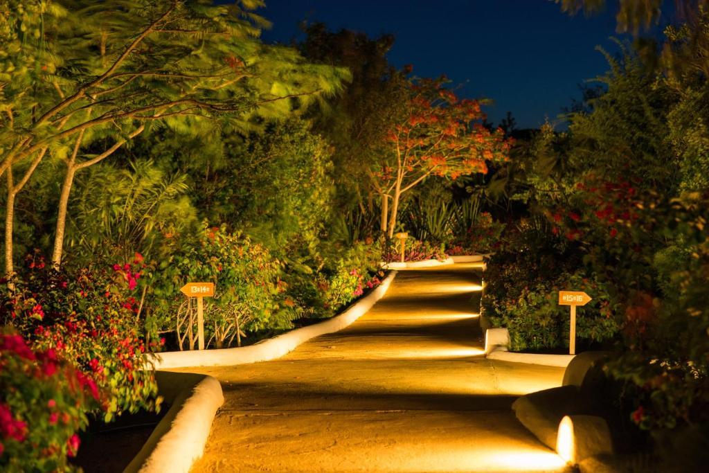 Konokono Beach Resort And Isaraya Luxury Overwater Villas Michamvi Exterior foto