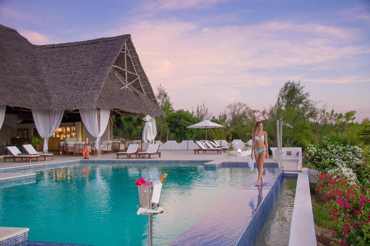Konokono Beach Resort And Isaraya Luxury Overwater Villas Michamvi Exterior foto